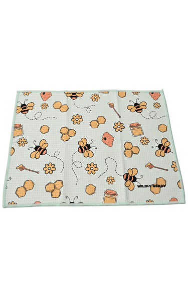 Wildly Ready Waffle Cleaning Cloth - Bees Light Green - Wildlyready