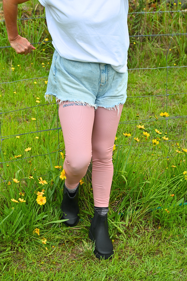 Gardening Protection Leg Sleeves - Beige - Wildlyready